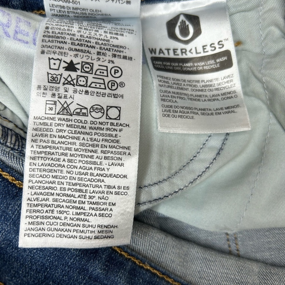 NWT! New Levi Woman’s 311 Shaping Skinny Studded Jean - Picture 11 of 13